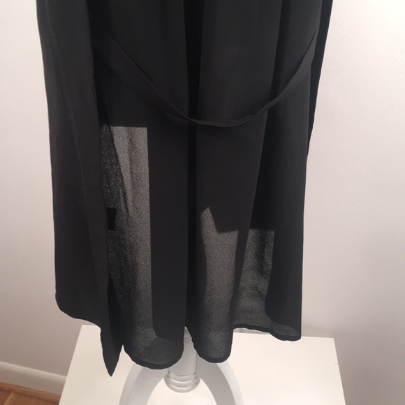 β
SOLD Black LONG FLOWY Vest Ladies Medium - Picture 4 of 12